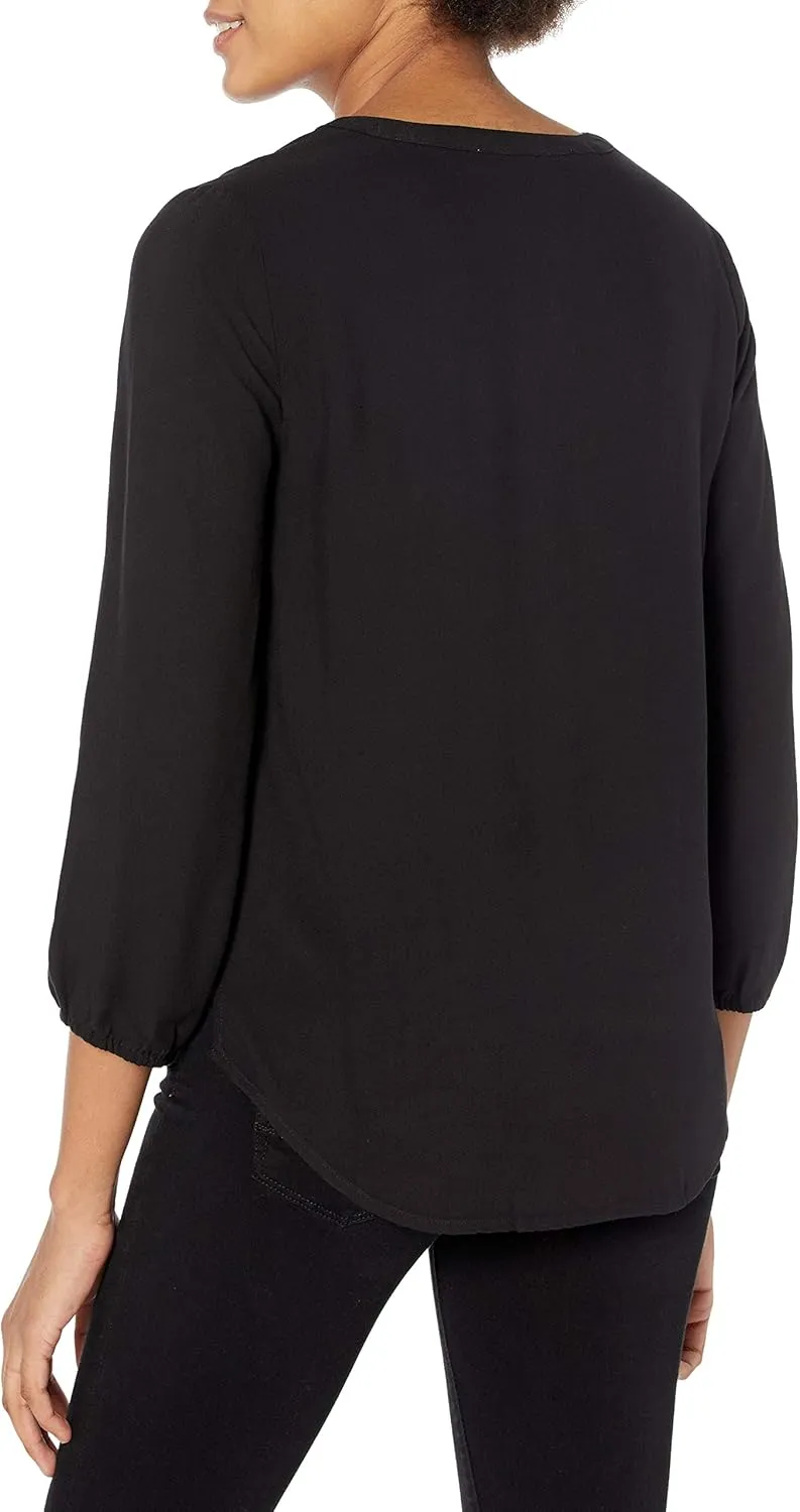 Amazon Essentials Women's 3/4 Sleeve Button Popover Shirt, Loose-Fit V-Neck Blouse