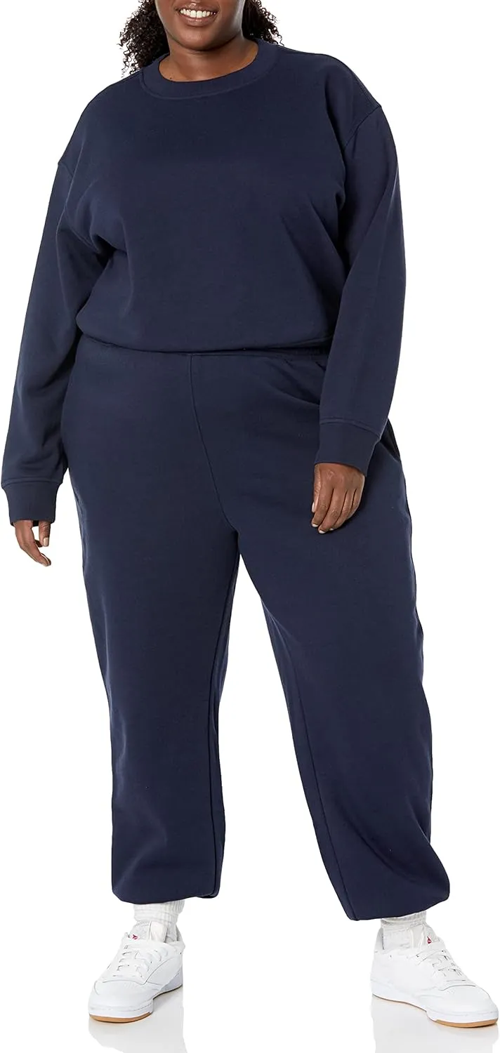 Amazon Essentials Women's Cropped Drop Shoulder Sweatshirt (Available in Plus Size)