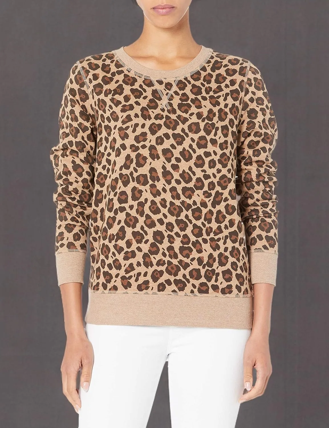 Amazon Essentials Women's French Terry Fleece Crewneck Pullover Sweatshirt (Available in Plus Size)