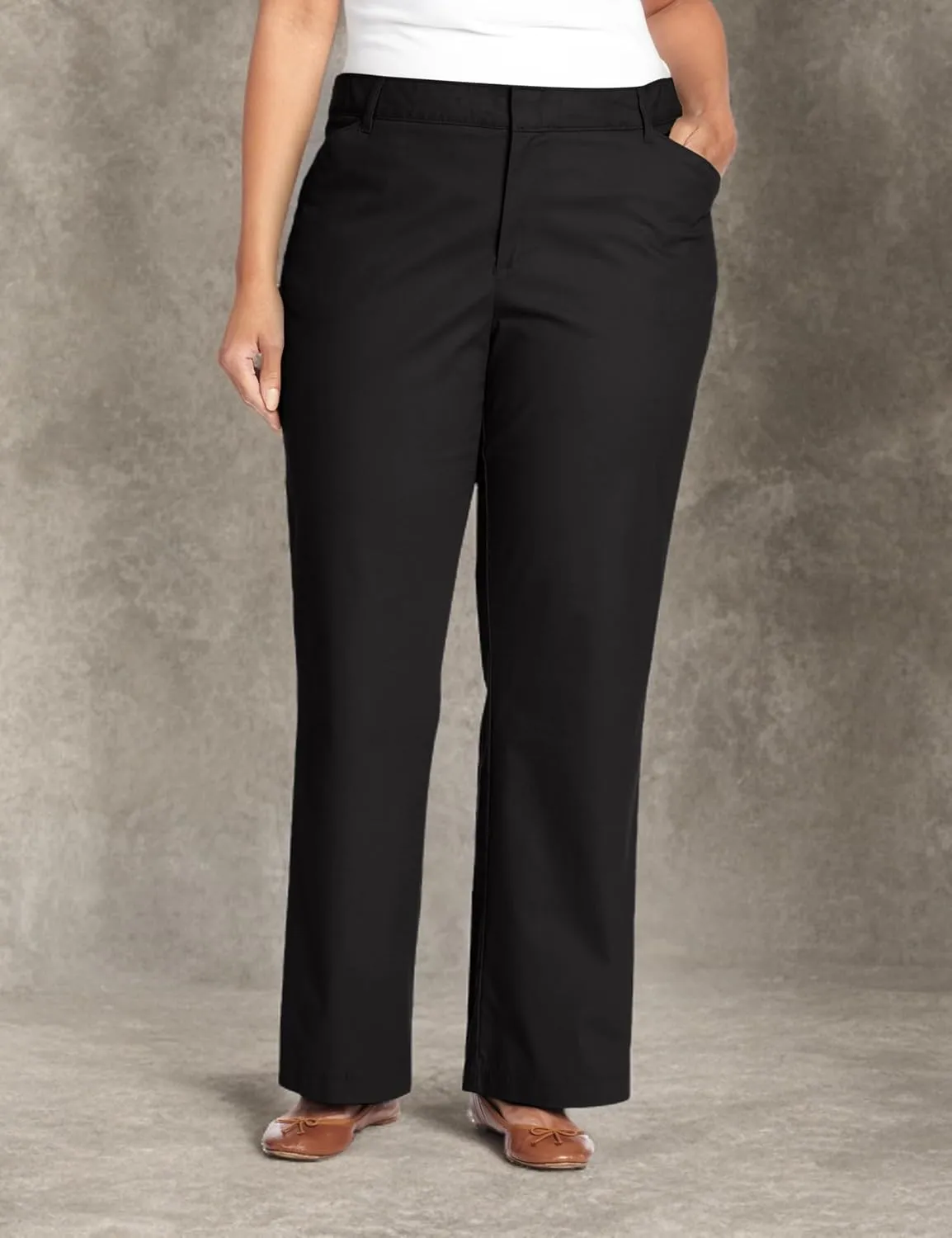 Dickies Women's Plus-Size Relaxed Straight Stretch Twill Pant