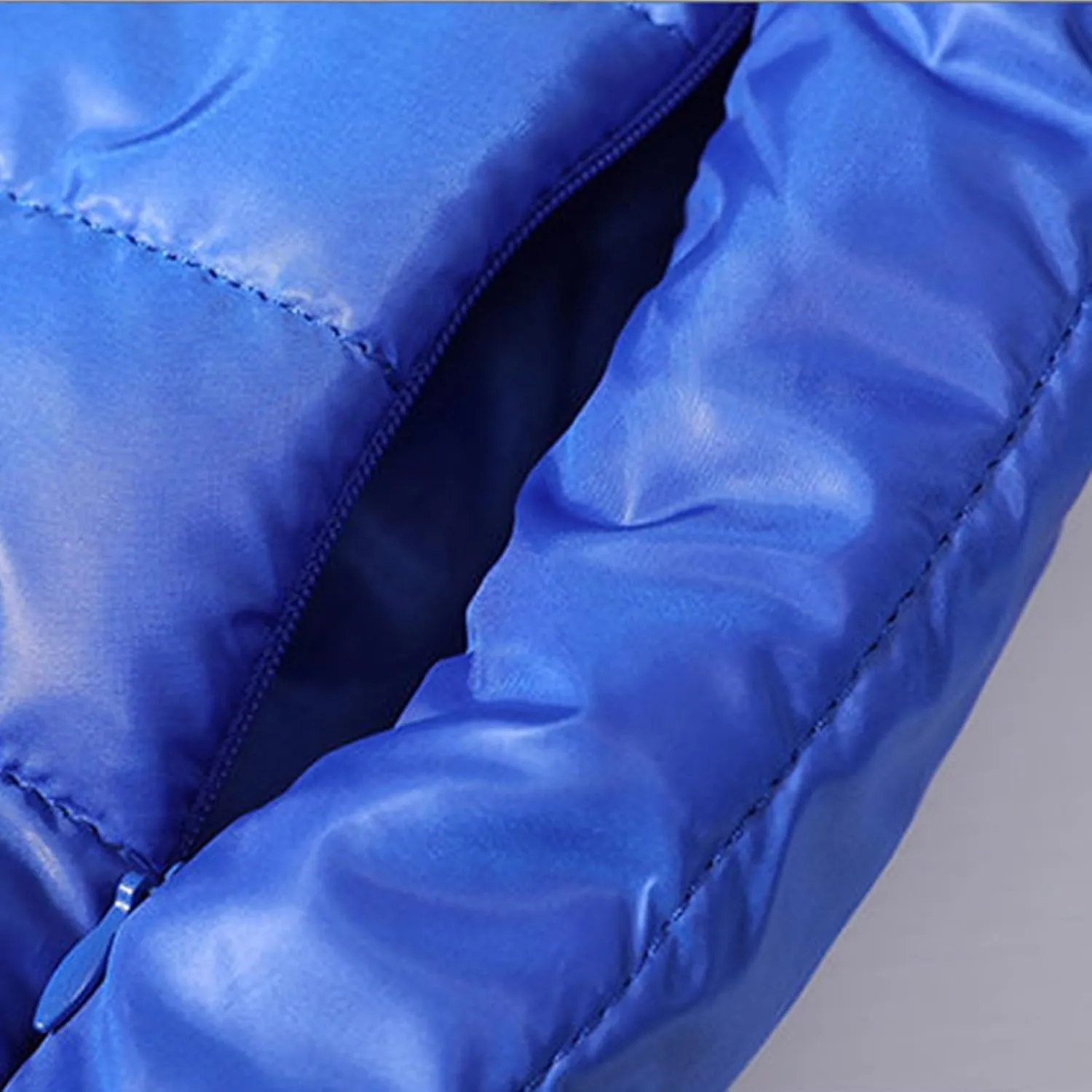 Down Jacket Men Lightweight Packable Puffer Jacket Winter Thermal Quilted Coats Waterproof Bubble Coats with Hood