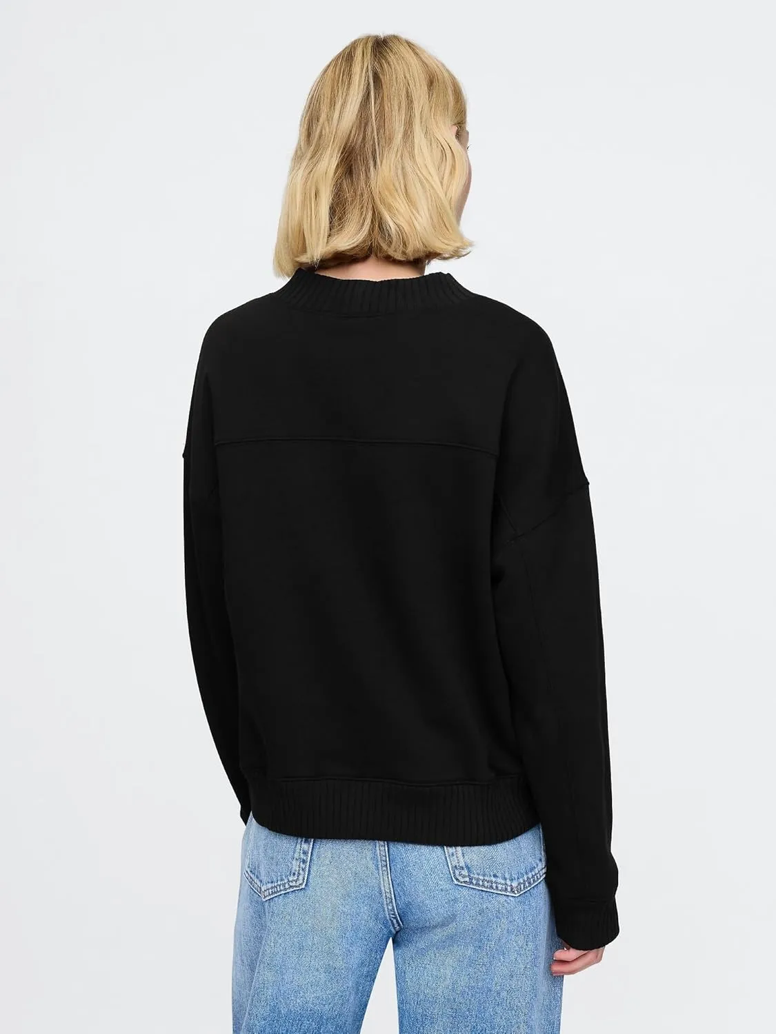 GAP Women's Logo Mockneck Sweatshirt