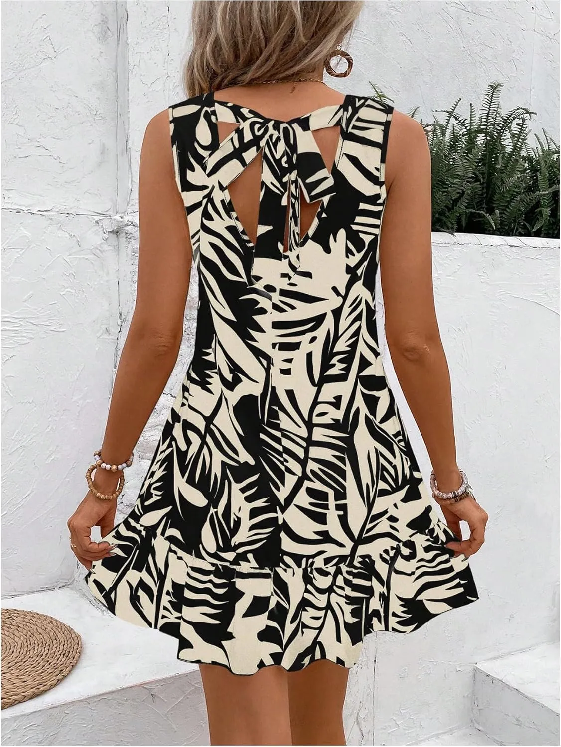 SweatyRocks Women's Printed Ruffle Mini Dresses Backless Sleeveless Crewneck Vacation Boho Dress